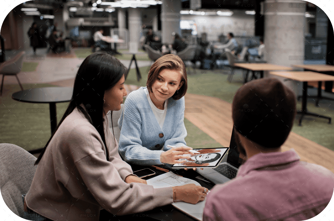 demo-attachment-816-team-working-together-project-3-7-1